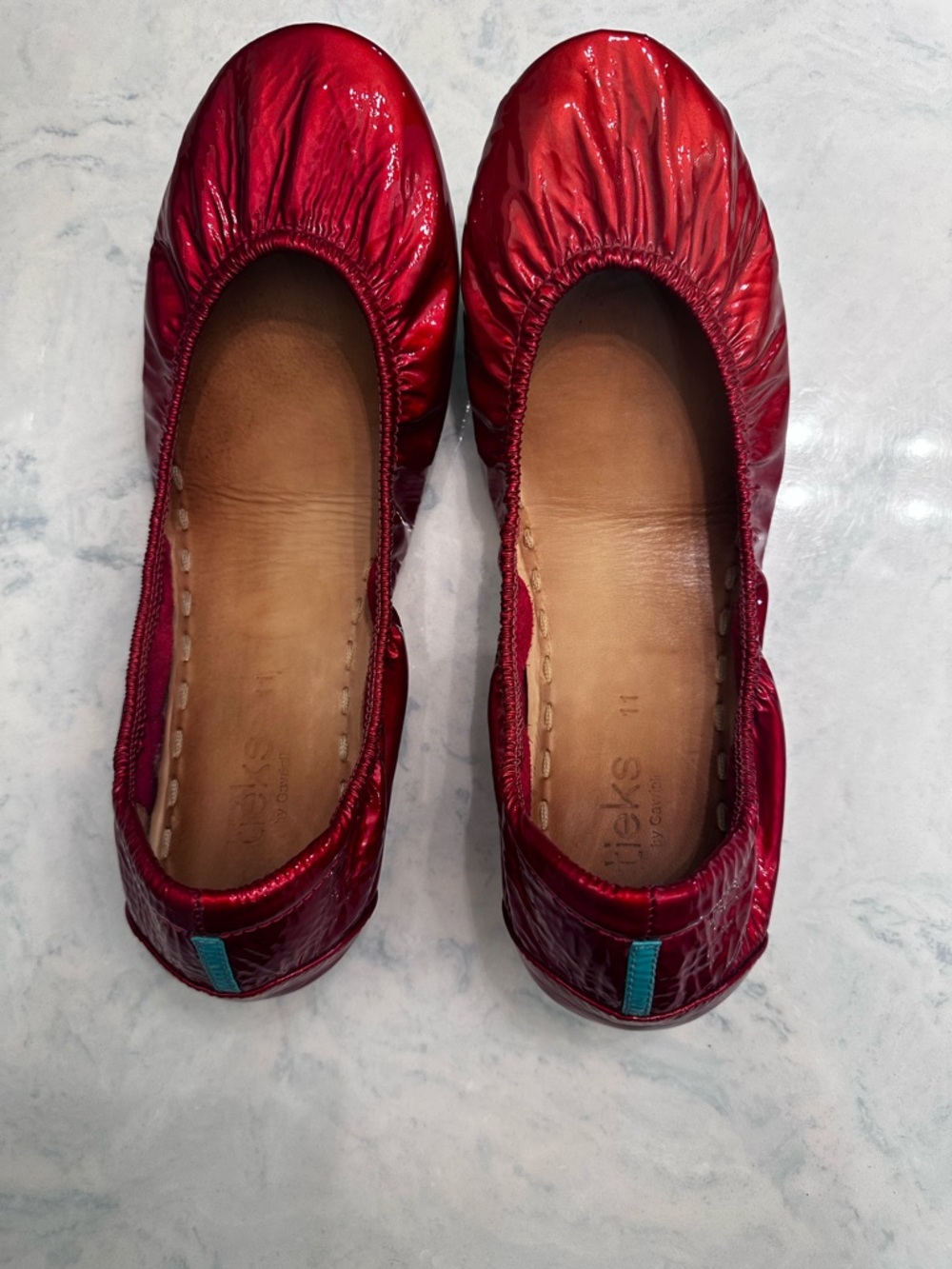 TIEKS RED DIAMOND RARE FIND foldable flat size 11